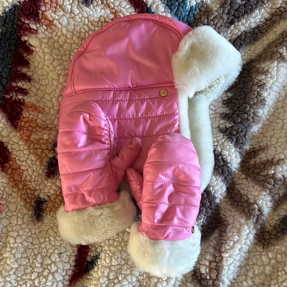 Ugg 2-4y Hat & Mittens